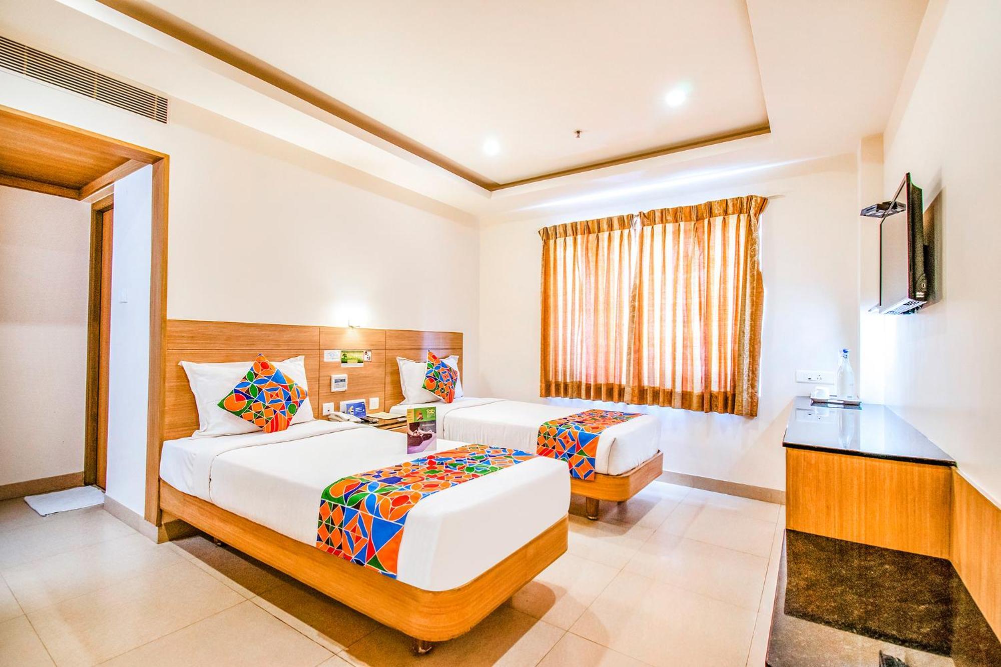 Fabhotel Prime Royal Castle Gandhipuram Coimbatore Exterior foto