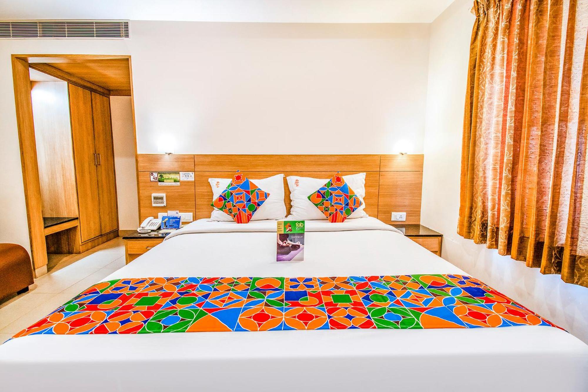 Fabhotel Prime Royal Castle Gandhipuram Coimbatore Exterior foto